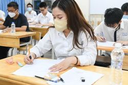 Tuyển sinh đại học năm 2023: Chứng chỉ ngoại ngữ lên ngôi