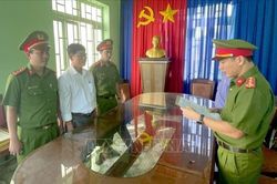 Bắt giam 2 nguyên Chánh văn phòng HĐND, UBND huyện Bù Đăng, Bình Phước