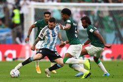 Lượt trận thứ hai bảng C, D: Argentina đứng dậy?
