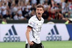 Huyền thoại thầm lặng Thomas Muller