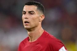 Ronaldo nhận được đề nghị 1,2 triệu bảng mỗi tuần