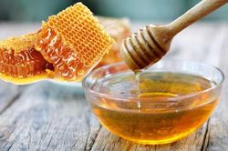 Vì sao nên uống nước pha mật ong trước khi đi ngủ hãy khám phá ngay hôm nay