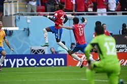 Lượt trận thứ hai, vòng bảng World Cup 2022: Pháp giành vé sớm, Nhật Bản trở lại mặt đất