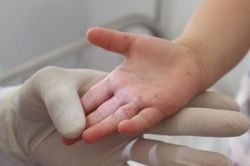 Cách phòng tránh các bệnh truyền nhiễm thường gặp khi giao mùa