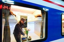 Nối toa để tăng thêm hàng nghìn vé tàu Tết Quý Mão 2023