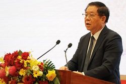 Xây dựng con người Việt Nam thời kỳ đổi mới