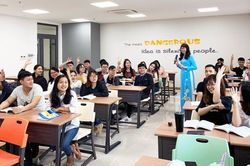 Sinh viên thuận lợi đủ đường khi nghỉ Tết sớm