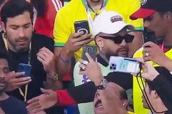 'Bản sao' Neymar xuất hiện trên khán đài, lừa hàng nghìn người hâm mộ và cả nhân viên an ninh