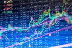 Thanh khoản bùng nổ, dòng tiền tự tin kéo VN-Index bay cao