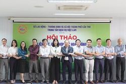 Kết nối nhà trường - trung tâm - doanh nghiệp trong xuất khẩu lao động