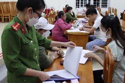 Gần 300 chiến sĩ công an đồng loạt đấu tranh triệt phá các ổ nhóm lô đề