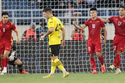 BLV Vũ Quang Huy: 'Thắng Dortmund, tuyển Việt Nam hướng đến AFF Cup 2022'