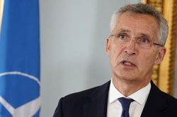 NATO khẳng định Ukraine chưa thể tham gia liên minh quân sự