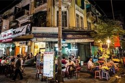 Doanh thu bán lẻ và tiêu dùng bùng nổ vào dịp cuối năm