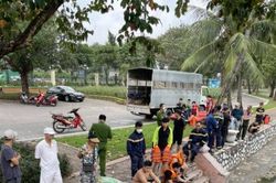 Cháu bé đi lạc trong công viên Thống Nhất tử vong dưới hồ