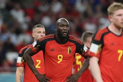 Lukaku hủy kỳ nghỉ sau thảm bại World Cup