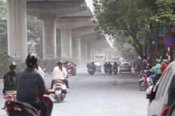 Sớm thảm lại mặt đường Xuân Thủy - Cầu Giấy