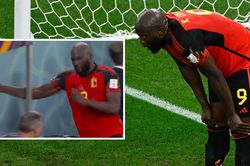 Lukaku khóc nức nở, đấm vỡ kính sau khi Bỉ bị loại