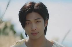 Nữ ca sĩ góp giọng trong MV solo của RM BTS là ai?