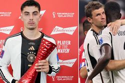 Kai Havertz mặt 'buồn thiu' khi nhận giải Cầu thủ xuất sắc nhất
