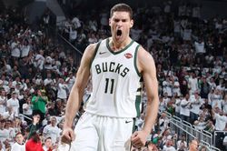 Brook Lopez trên con đường đến danh hiệu 'Cầu thủ phòng ngự của năm'