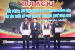 Kon Tum biểu dương, tôn vinh người có uy tín trong đồng bào dân tộc thiểu số