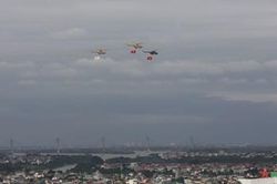 Mãn nhãn với các khoa mục biểu diễn của máy bay Su-30MK2 trên bầu trời Hà Nội