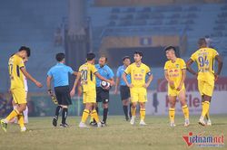 V-League 2022 điểm mặt anh tài: HAGL nhà bầu Đức... lạc trôi