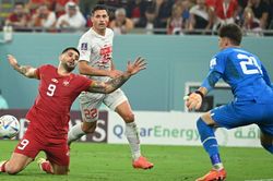 ĐIỂM NHẤN Serbia 2-3 Thụy Sỹ: Mitrovic và Vlahovic ghi bàn là chưa đủ