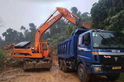 Phú Yên khẩn trương khắc phục sạt lở trên quốc lộ 19C qua huyện Sông Hinh