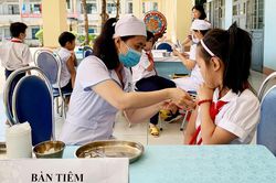 Ưu tiên tiêm mũi 2 cho trẻ 6 đến dưới 12 tuổi bằng vắc xin Moderna