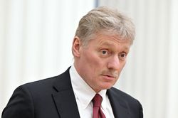 Điện Kremlin phản ứng với mức giá trần áp lên dầu Nga