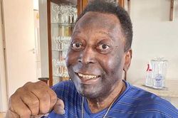 Pele: 'Tôi vẫn tràn đầy năng lượng'