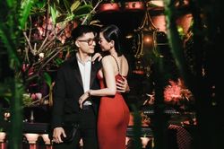 Sao Việt 4/12: Lệ Quyên diện váy gợi cảm, 'dính như sam' với Lâm Bảo Châu