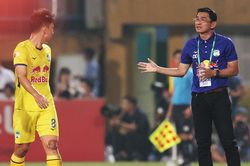 HLV Kiatisuk khó cải tổ HAGL thành công