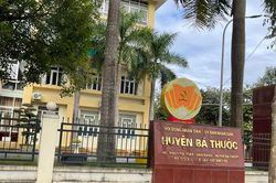 Một trưởng phòng ở Thanh Hóa có 2 con riêng