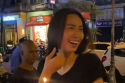 Thùy Tiên xúc động khi được fan làm điều này dịp tròn một năm đăng quang