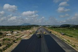 Cao tốc Vĩnh Hảo-Phan Thiết chậm tiến độ nhưng vẫn phải thông xe vào cuối tháng 12-2022