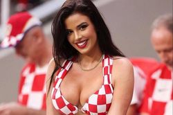 Chân dung cổ động viên nữ Croatia gây sốt tại World Cup