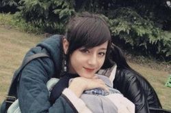 Vẻ ngây thơ một thời của Địch Lệ Nhiệt Ba