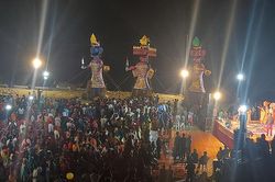 Ấn Độ du ký (kỳ 2): Tôi đi lễ đền, chơi hội