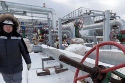 Báo Nga: Áp giá trần dầu mỏ không ảnh hưởng Moscow, càng khiến phương Tây suy thoái