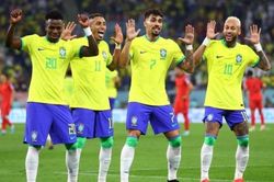 Brazil bị chỉ trích sau trận thắng trước Hàn Quốc