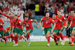 Tin nóng bóng đá sáng 7/12: Pháp nhận tin dữ từ Mbappe