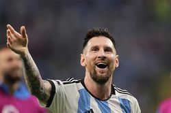 Messi đứng trước cơ hội phá vỡ kỷ lục ghi bàn của Batistuta