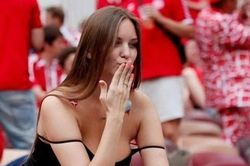 5 ca khúc bất hủ ở World Cup