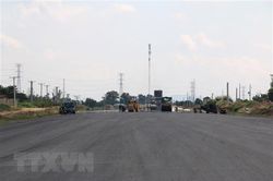 Yêu cầu hoàn thành đoạn cao tốc Vĩnh Hảo-Dầu Giây trước 30/4/2023