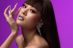 Khánh Vân kỷ niệm 3 năm đăng quang Hoa hậu Hoàn vũ Việt Nam