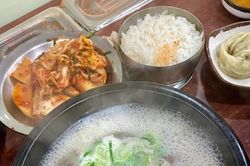 Món canh xương bò hầm 38 năm mà Kỳ Duyên - Minh Triệu phải xếp hàng chờ ăn có gì đặc biệt?