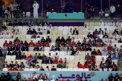 Khách đến Qatar xem World Cup ít hơn dự kiến
